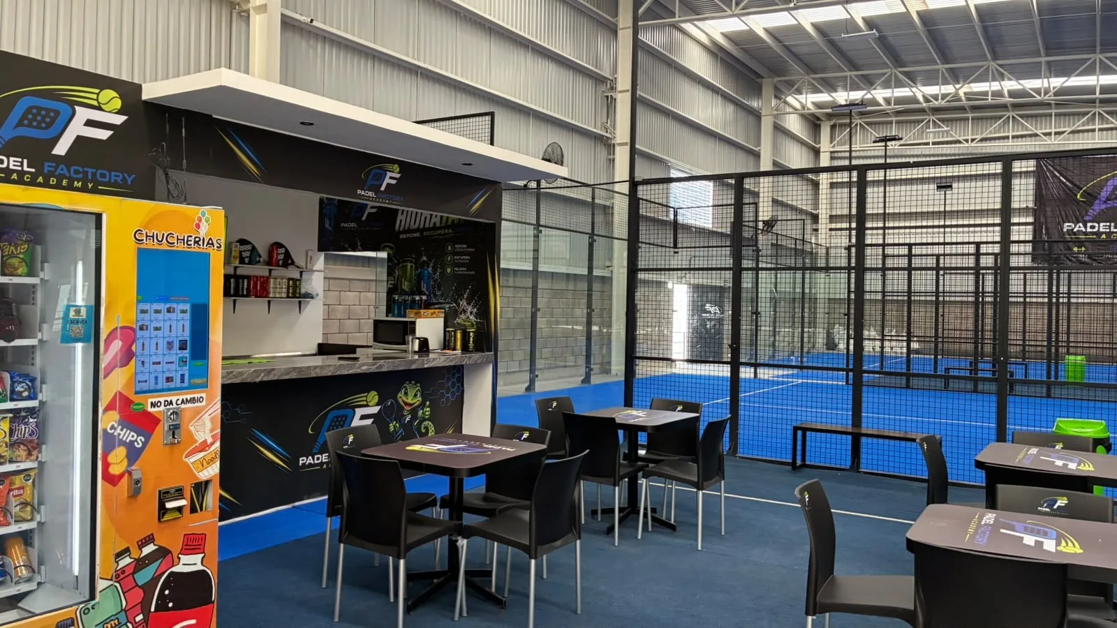Foto 3 de Padel Factory Academy